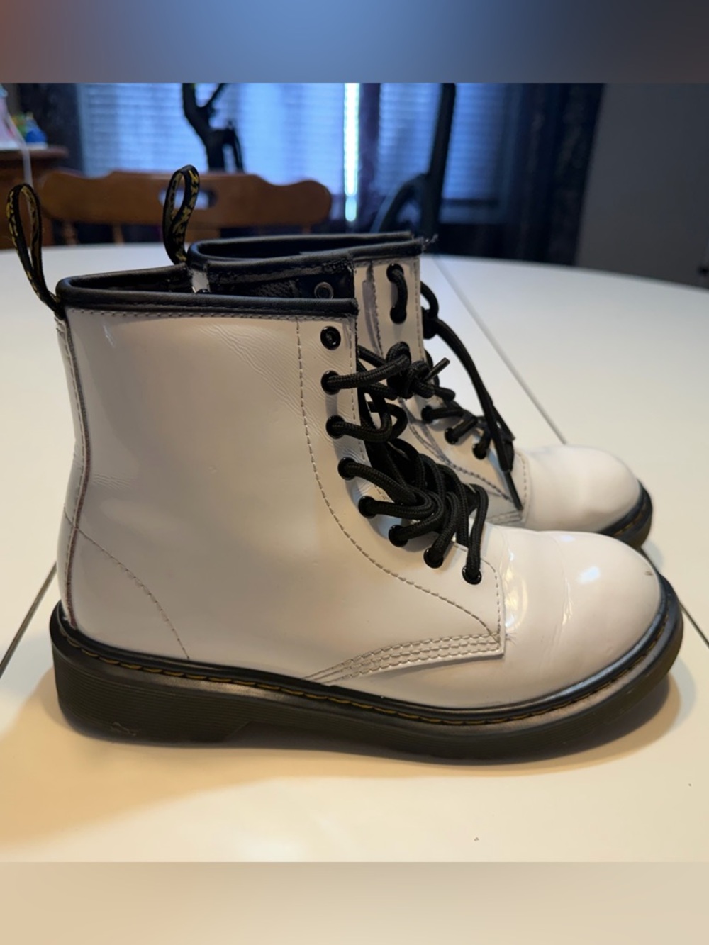Dr. Martens 1460 J White Patent Leather Lace Up Combat Boots Junior Kids Size 4